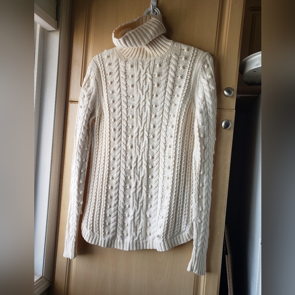 GAP Sweaters - GAP Wool Cream Cable Knit Turtleneck Sweater
